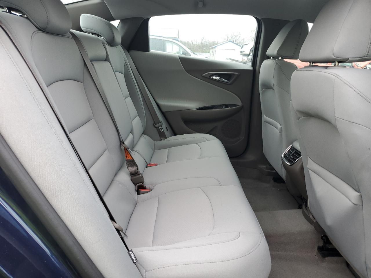 2016 CHEVROLET MALIBU LT - 1G1ZE5ST5GF323540 — photo 10