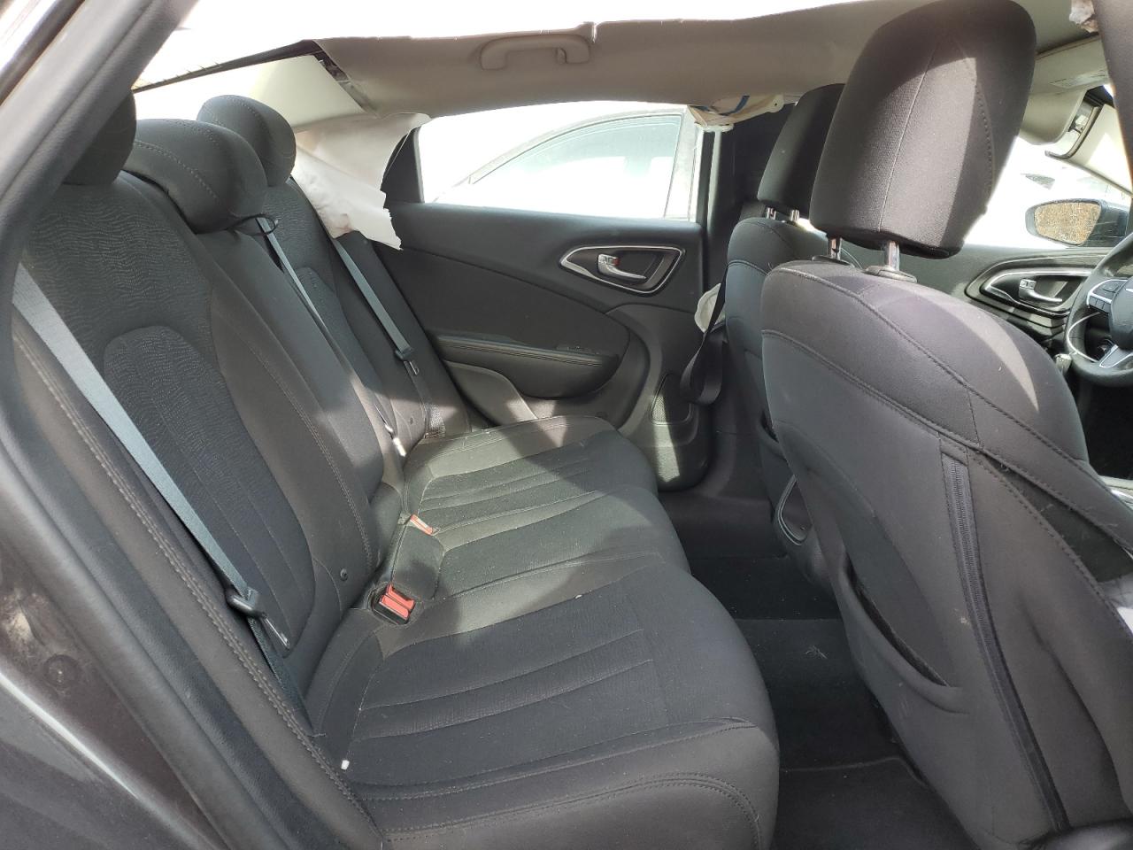 2016 CHRYSLER 200 LIMITE - 1C3CCCABXGN159115 — photo 10
