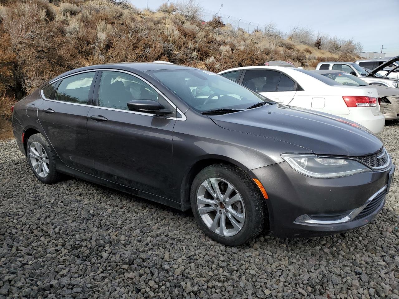 2016 CHRYSLER 200 LIMITE - 1C3CCCABXGN159115 — photo 4