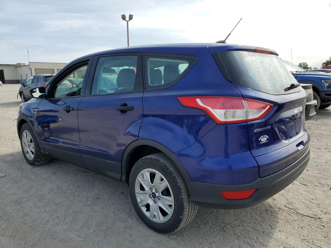2016 FORD ESCAPE S - 1FMCU0F72GUC38792 — photo 2