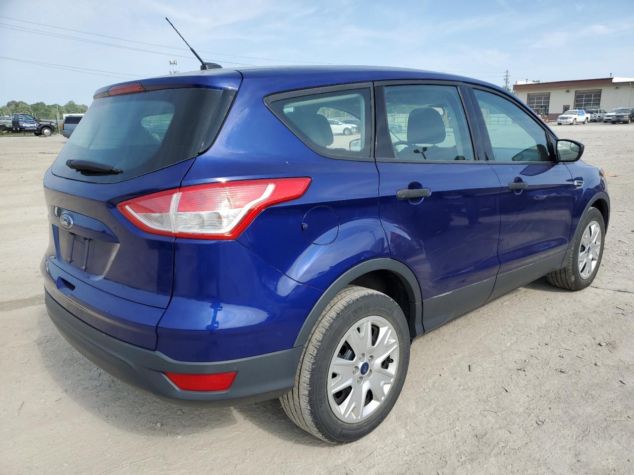 2016 FORD ESCAPE S - 1FMCU0F72GUC38792 — photo 3