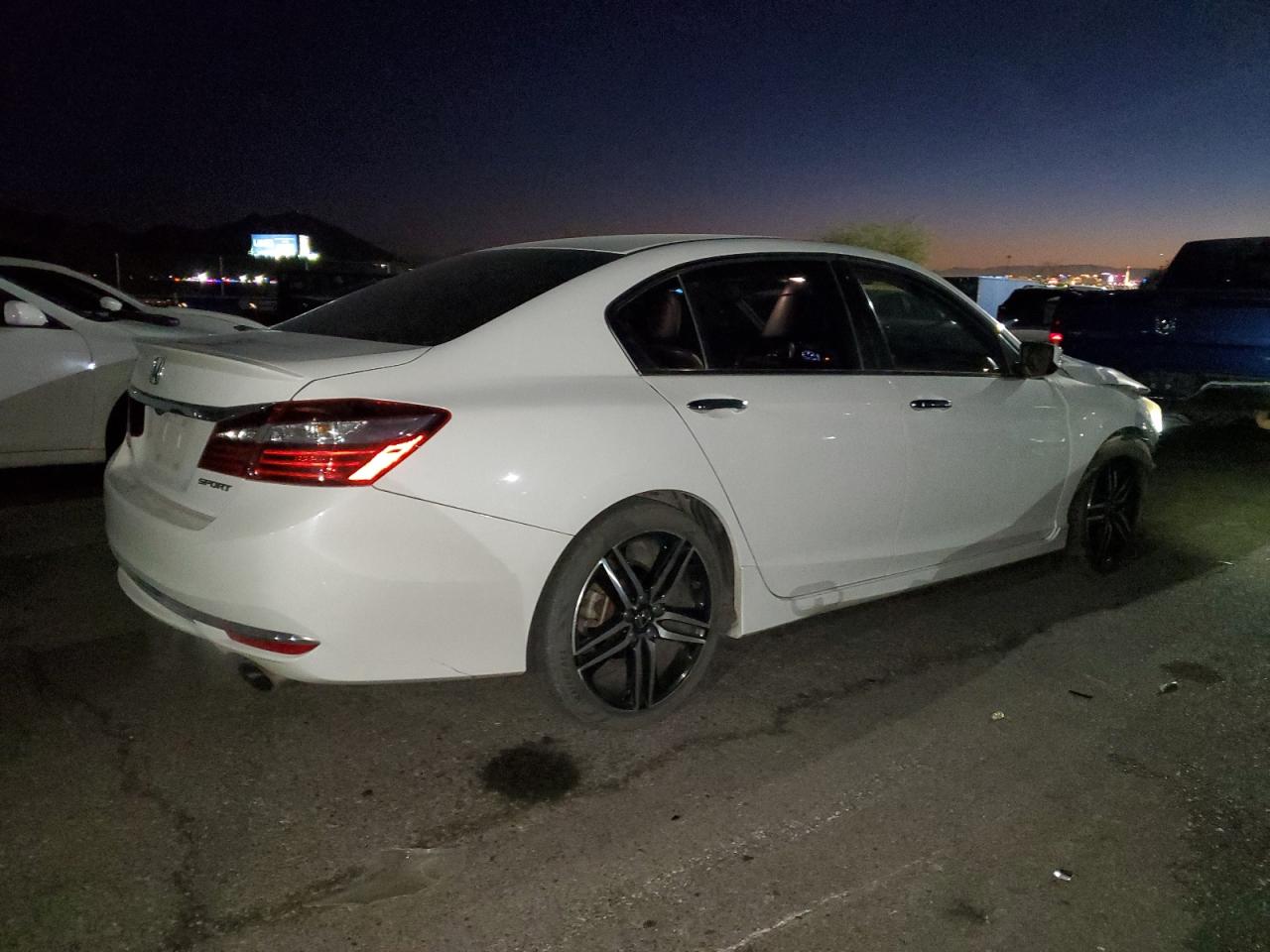 2016 HONDA ACCORD SPO - 1HGCR2F51GA153011 — photo 3