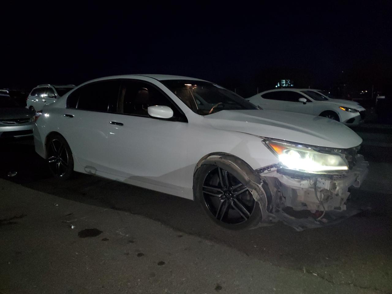 2016 HONDA ACCORD SPO - 1HGCR2F51GA153011 — photo 4