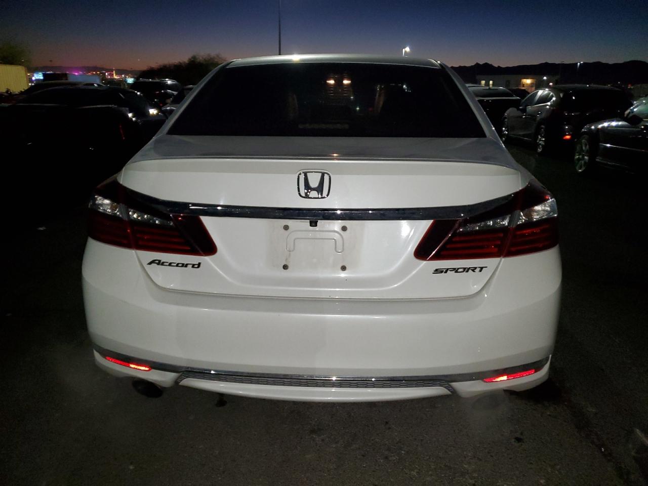 2016 HONDA ACCORD SPO - 1HGCR2F51GA153011 — photo 6