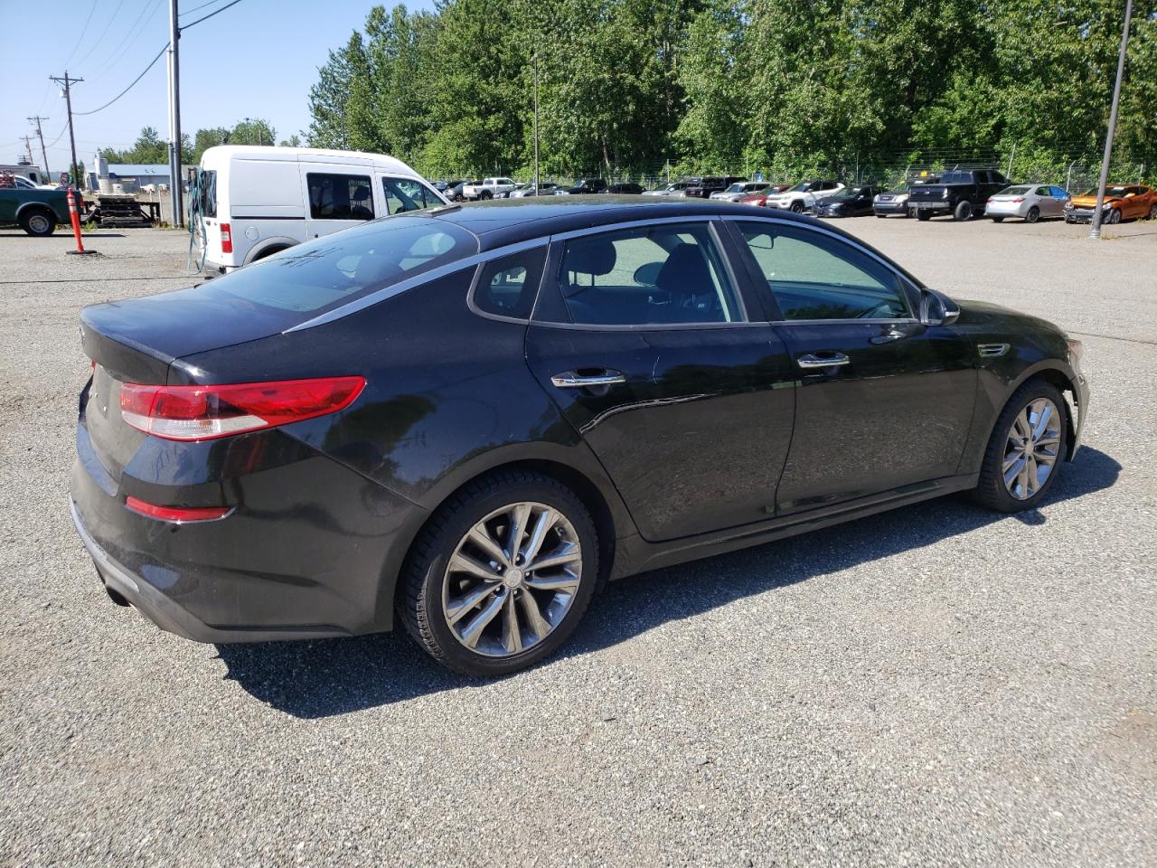 2016 KIA OPTIMA LX - 5XXGT4L37GG031581 — photo 3