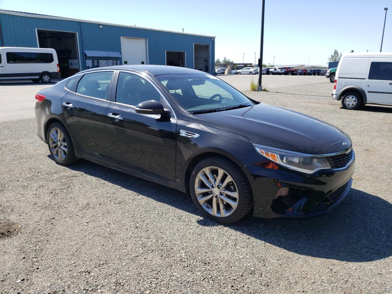 2016 KIA OPTIMA LX - 5XXGT4L37GG031581 — photo 4