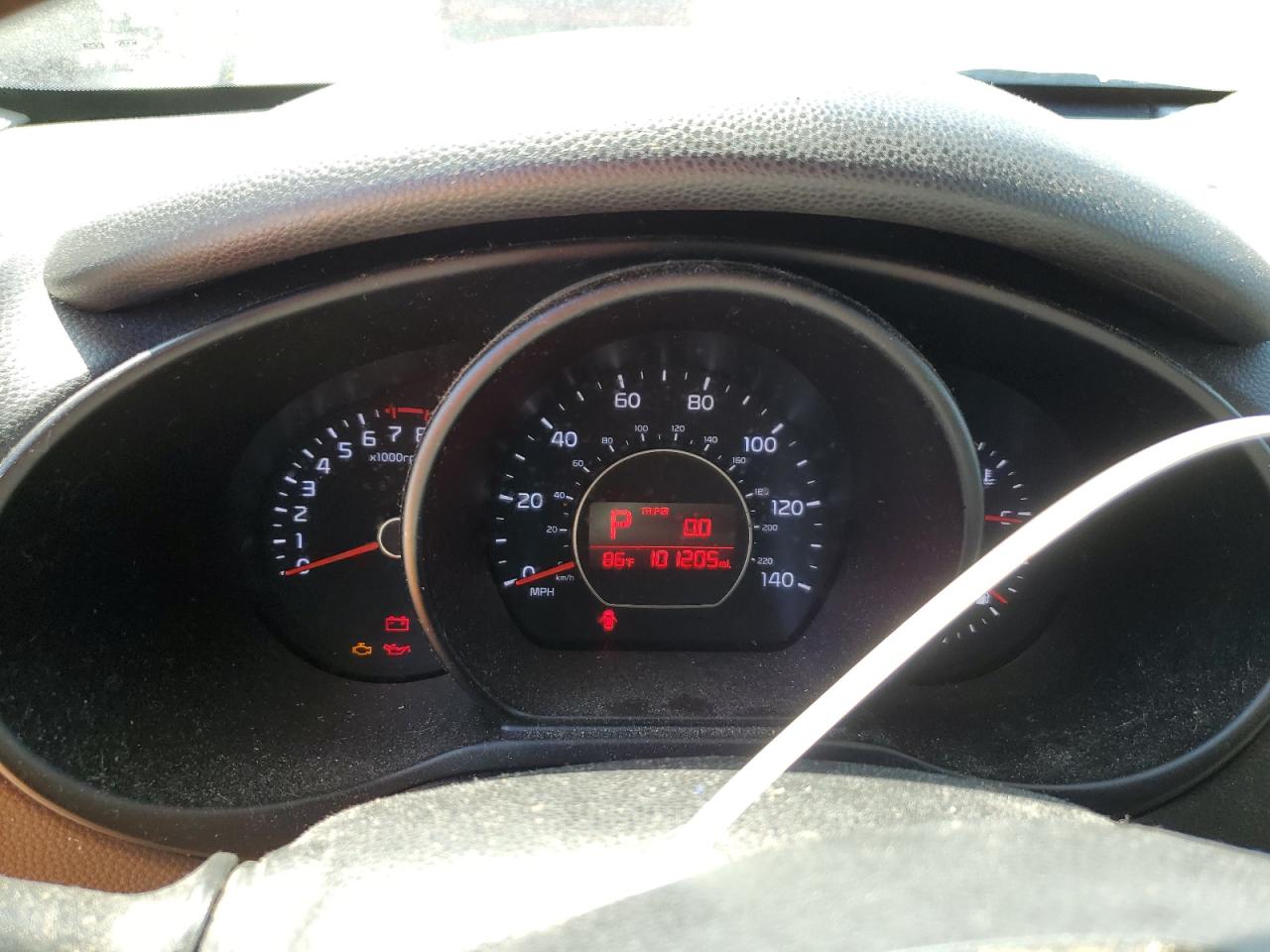 2016 KIA SOUL - KNDJN2A22G7398475 — photo 8
