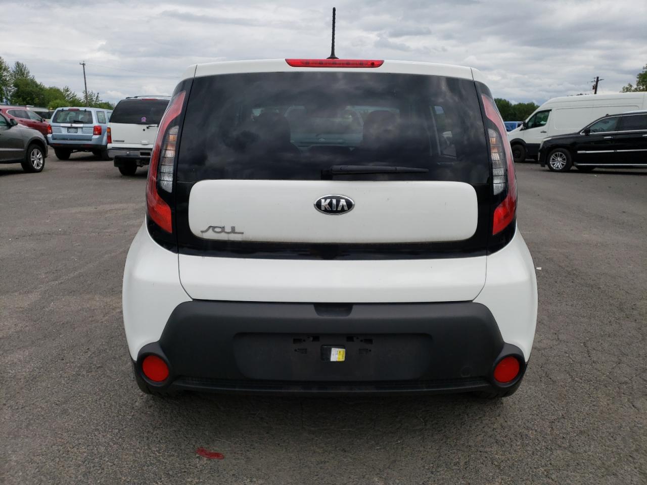 2016 KIA SOUL - KNDJN2A25G7393173 — photo 6