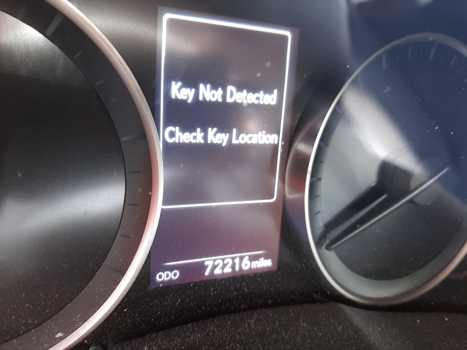 2016 LEXUS ES 300H - JTHBW1GG2G2101831 — photo 8