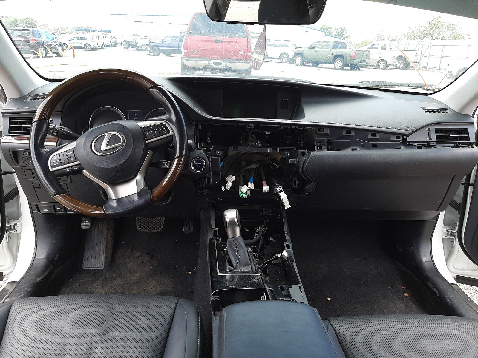 2016 LEXUS ES 300H - JTHBW1GG2G2101831 — photo 9