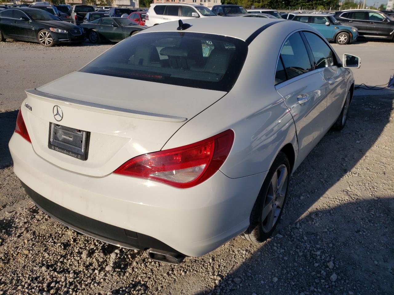 2016 MERCEDES-BENZ CLA 250 - WDDSJ4EBXGN298826 — photo 4