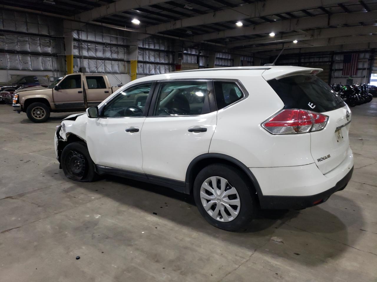 2016 NISSAN ROGUE S - JN8AT2MT2GW018880 — photo 2