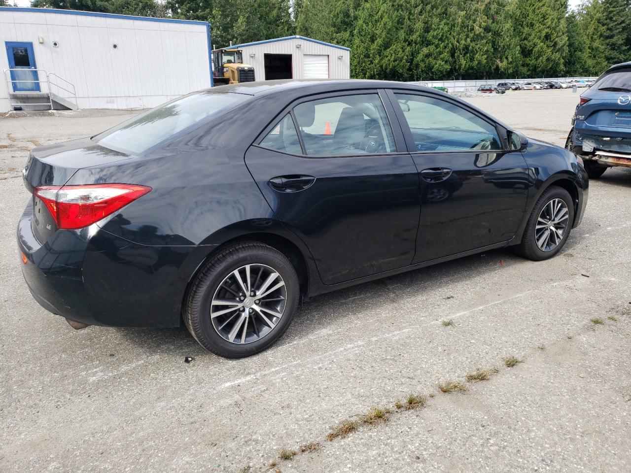 2016 TOYOTA COROLLA L - 5YFBURHE2GP536871 — photo 3