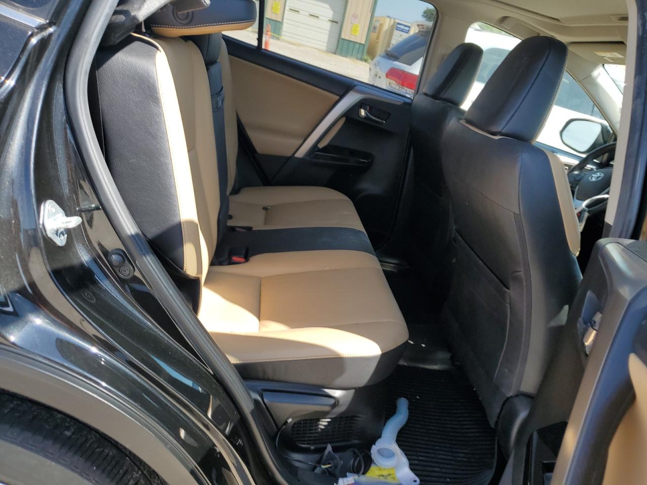 2016 TOYOTA RAV4 HV LI - JTMDJREV6GD033000 — photo 10