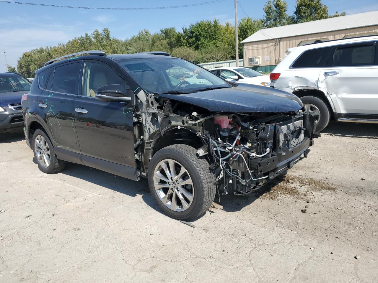 2016 TOYOTA RAV4 HV LI - JTMDJREV6GD033000 — photo 4