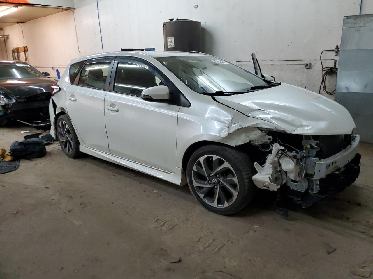 2016 TOYOTA SCION IM - JTNKARJE8GJ504610 — photo 4