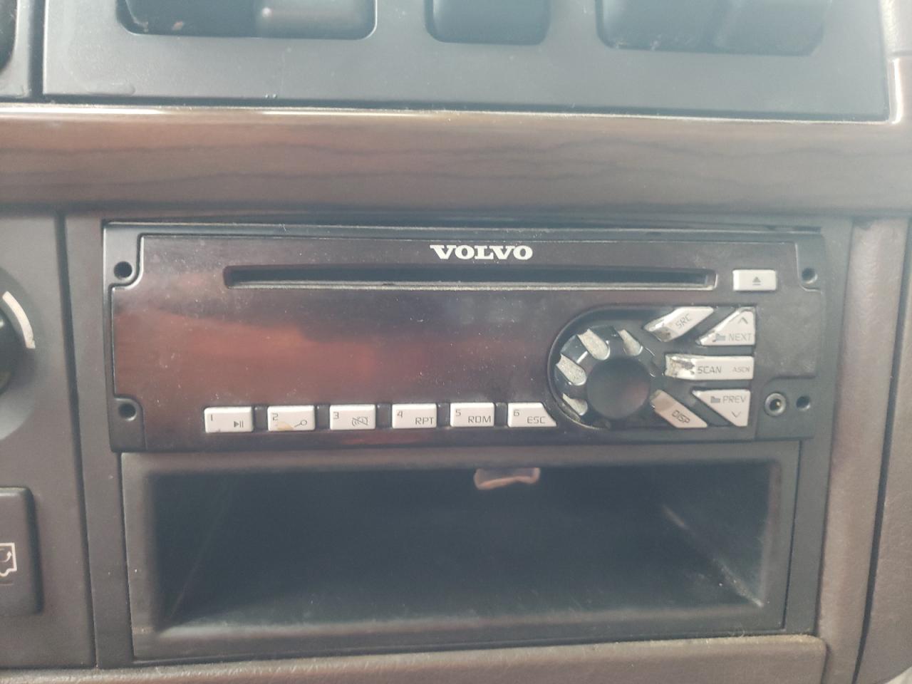 2016 VOLVO VN VNL - 4V5NC9UG4GN929887 — photo 7