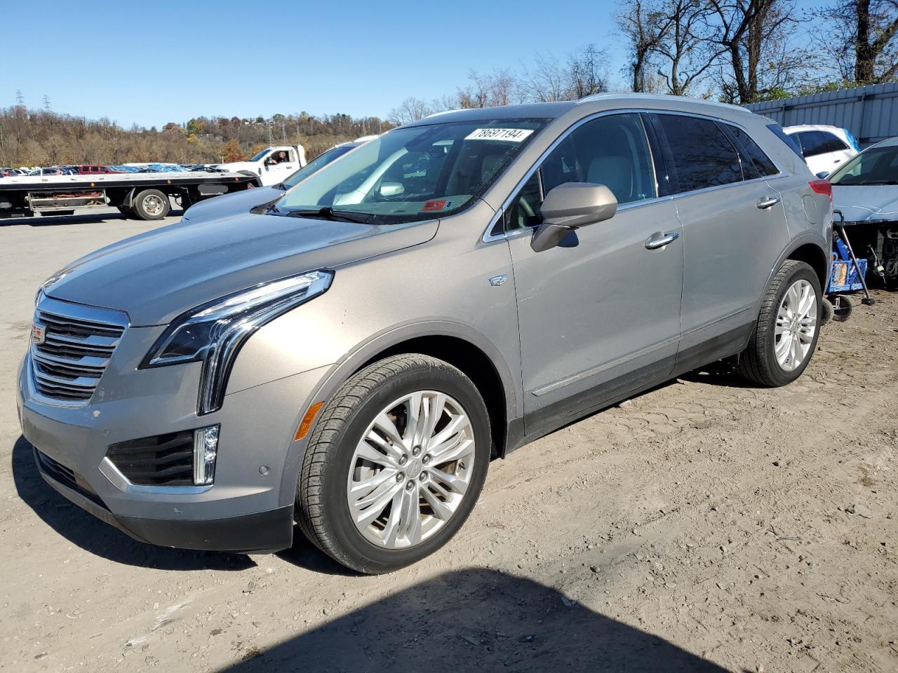 2017 CADILLAC XT5 PREMIU - 1GYKNERS9HZ273936 — photo 1