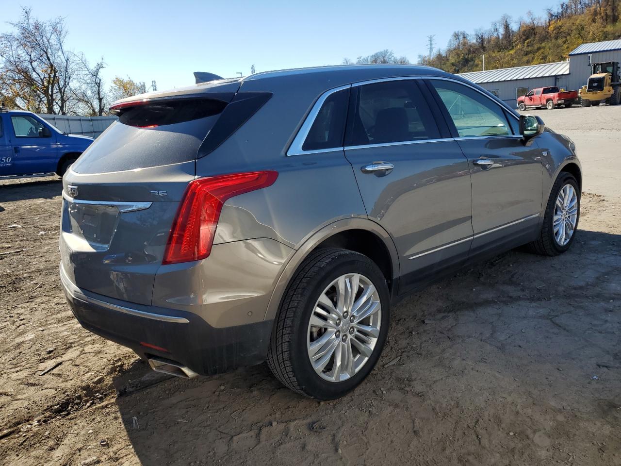 2017 CADILLAC XT5 PREMIU - 1GYKNERS9HZ273936 — photo 3