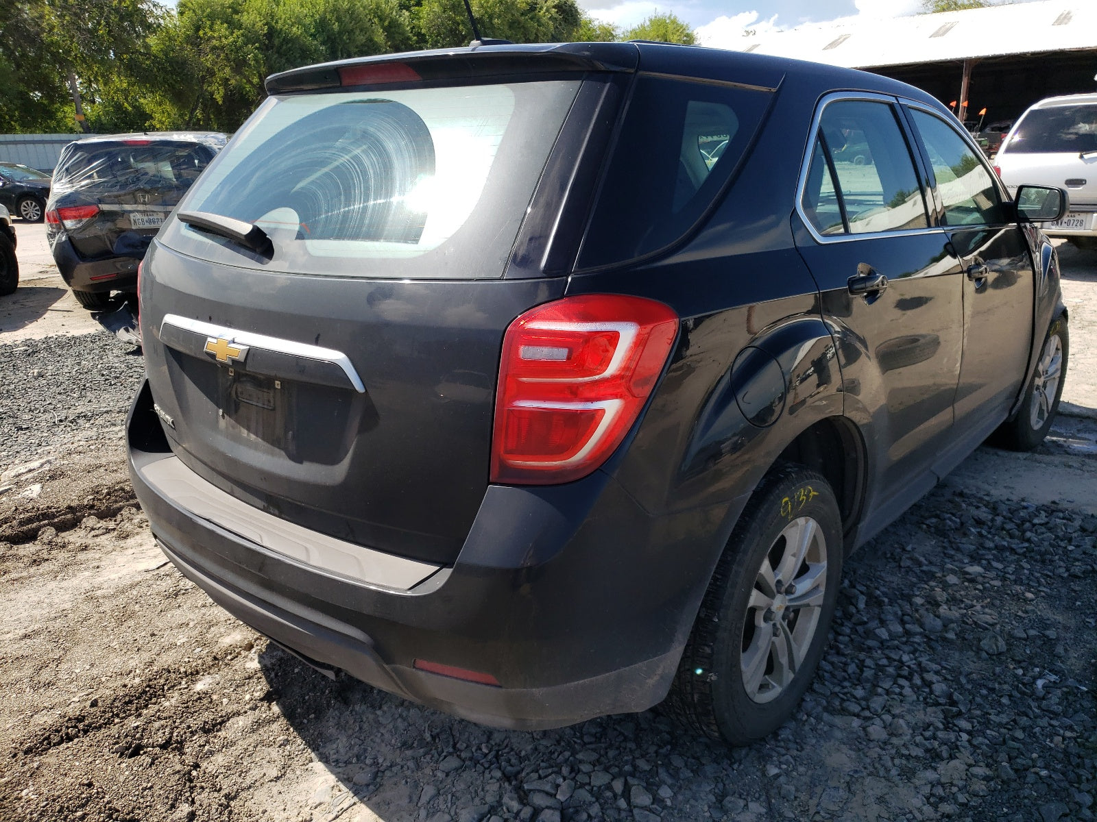 2017 CHEVROLET EQUINOX LS - 2GNALBEK9H1610598 — photo 4