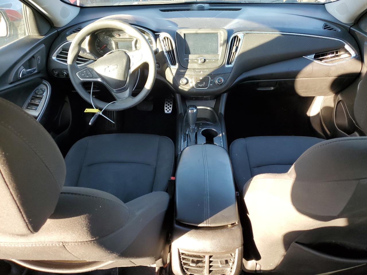 2017 CHEVROLET MALIBU LT - 1G1ZE5ST6HF155487 — photo 8