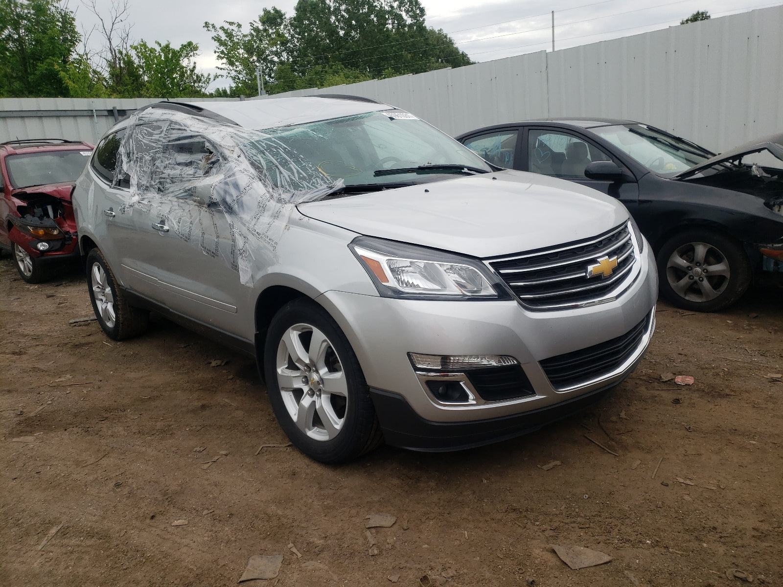 2017 CHEVROLET TRAVERSE L - 1GNKRGKD2HJ304547 — photo 1