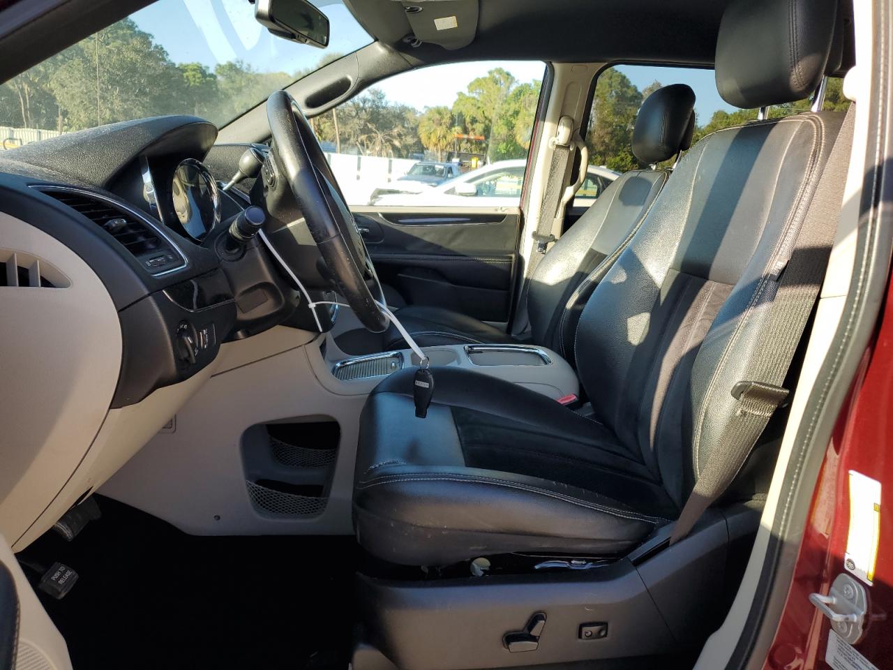 2017 DODGE GRAND CARA - 2C4RDGCG9HR807034 — photo 7