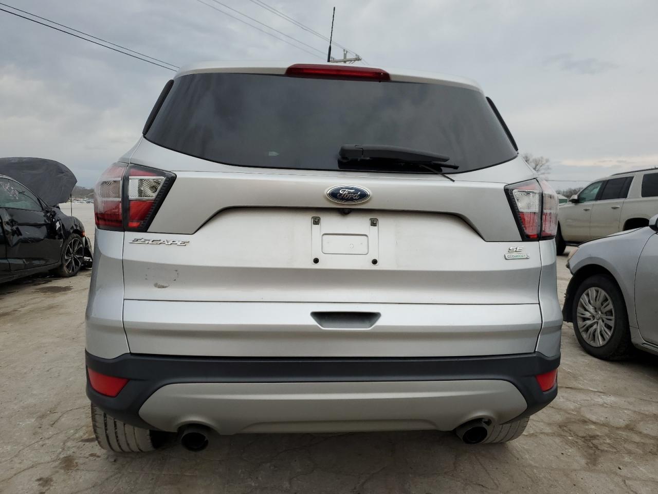 2017 FORD ESCAPE SE - 1FMCU0GD7HUA09806 — photo 6