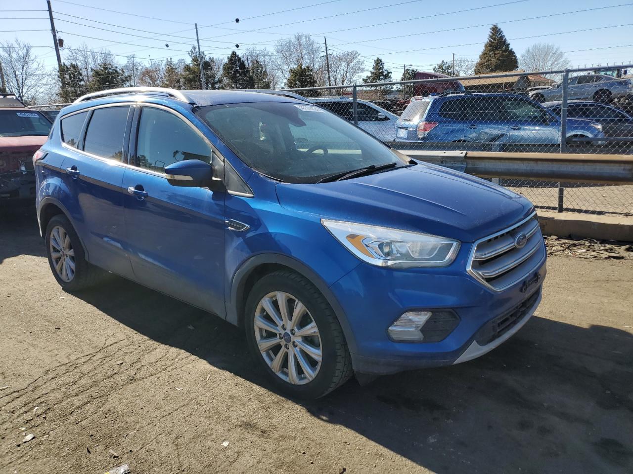 2017 FORD ESCAPE TIT - 1FMCU9J9XHUD94805 — photo 4