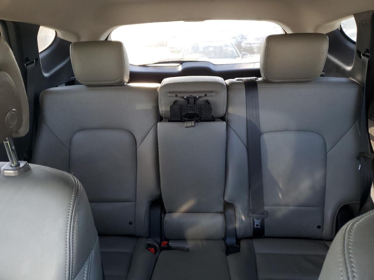 2017 HYUNDAI SANTA FE S - 5NMZU3LB9HH018101 — photo 10