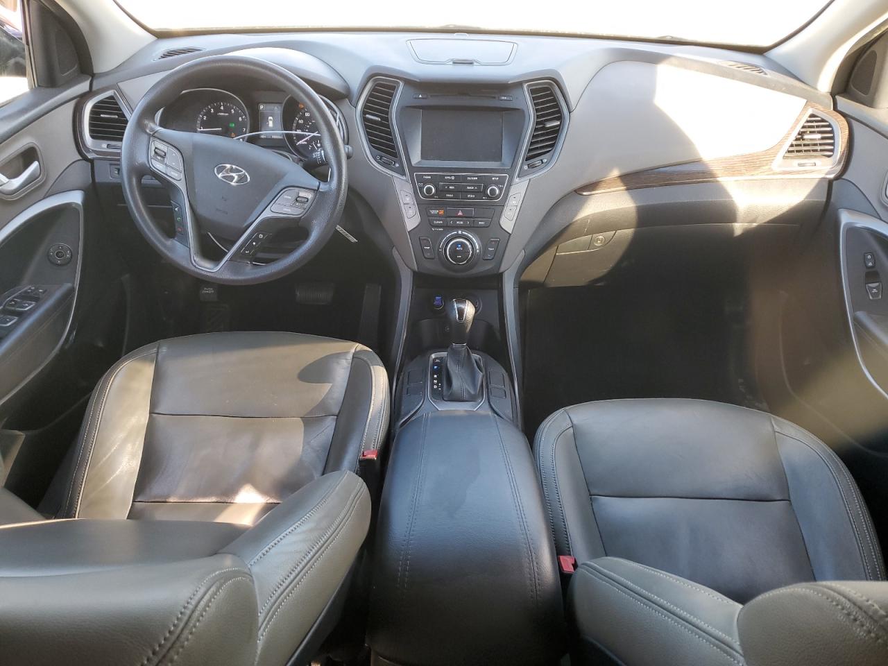 2017 HYUNDAI SANTA FE S - 5NMZU3LB9HH018101 — photo 8