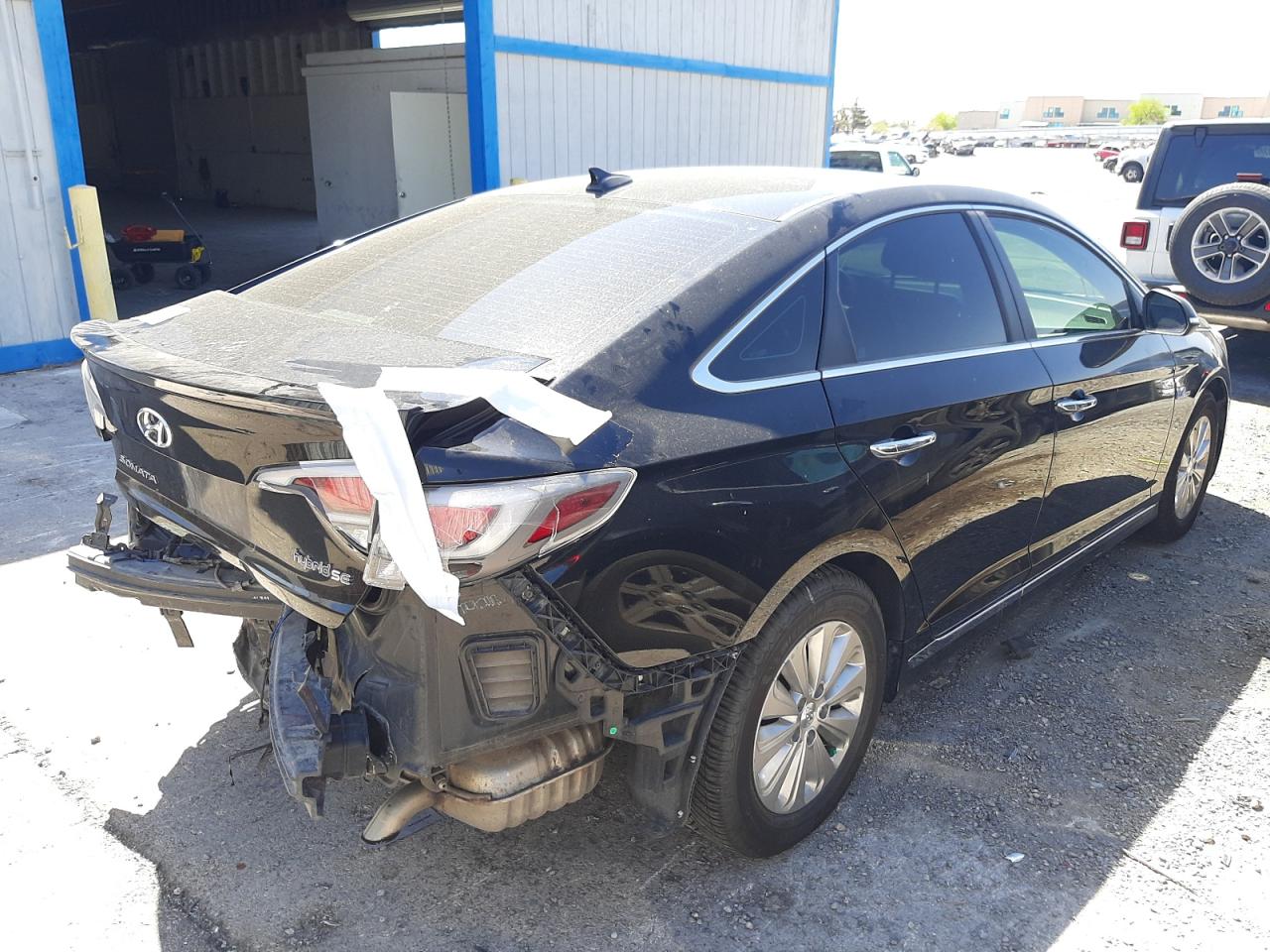 2017 HYUNDAI SONATA HYB - KMHE24L37HA062400 — photo 4