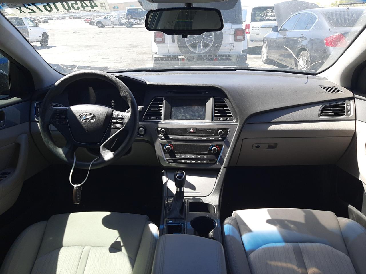 2017 HYUNDAI SONATA HYB - KMHE24L37HA062400 — photo 9