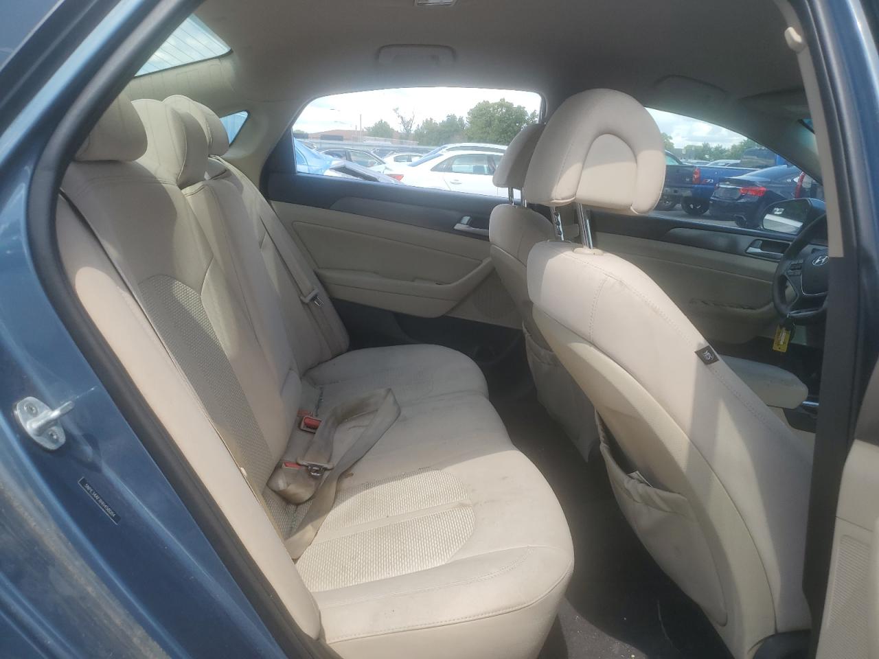 2017 HYUNDAI SONATA SPO - 5NPE34AFXHH458084 — photo 10