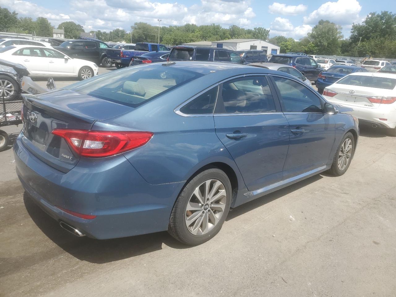 2017 HYUNDAI SONATA SPO - 5NPE34AFXHH458084 — photo 3