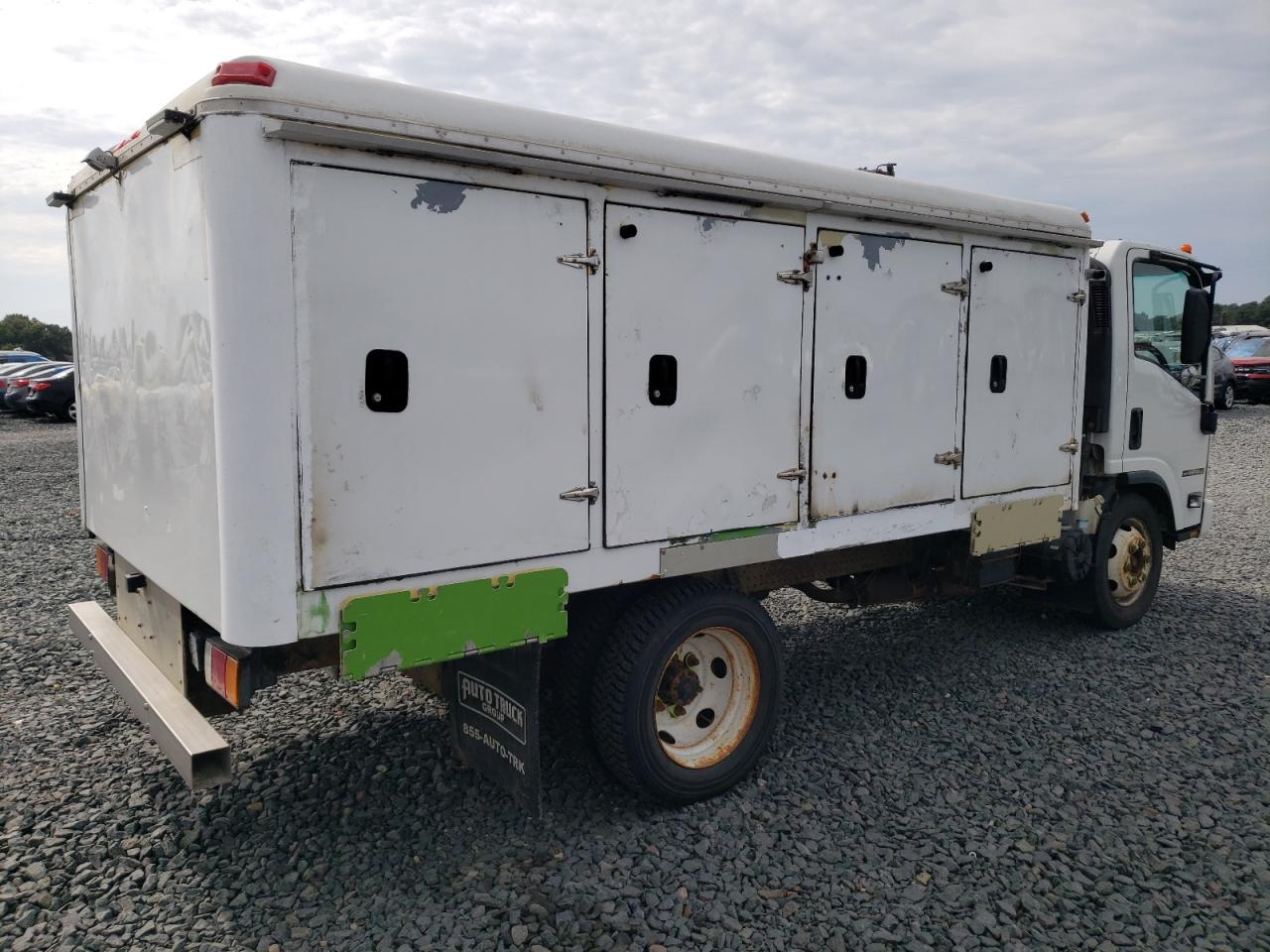 2017 ISUZU NPR HD - 54DC4W1BXHS803902 — photo 3