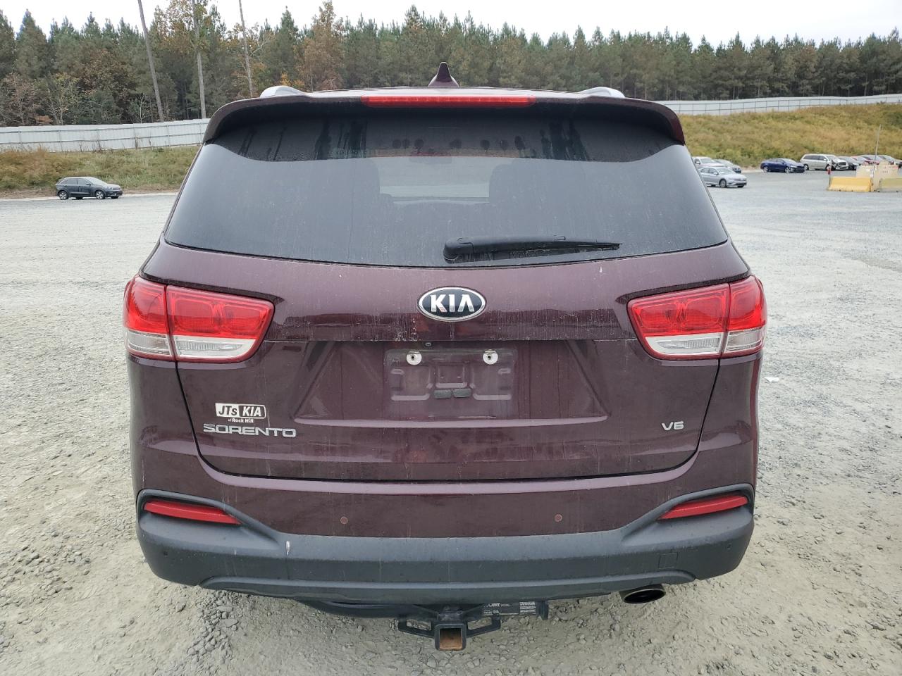 2017 KIA SORENTO LX - 5XYPG4A5XHG224605 — photo 6