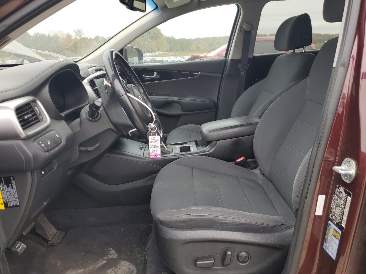 2017 KIA SORENTO LX - 5XYPG4A5XHG224605 — photo 7