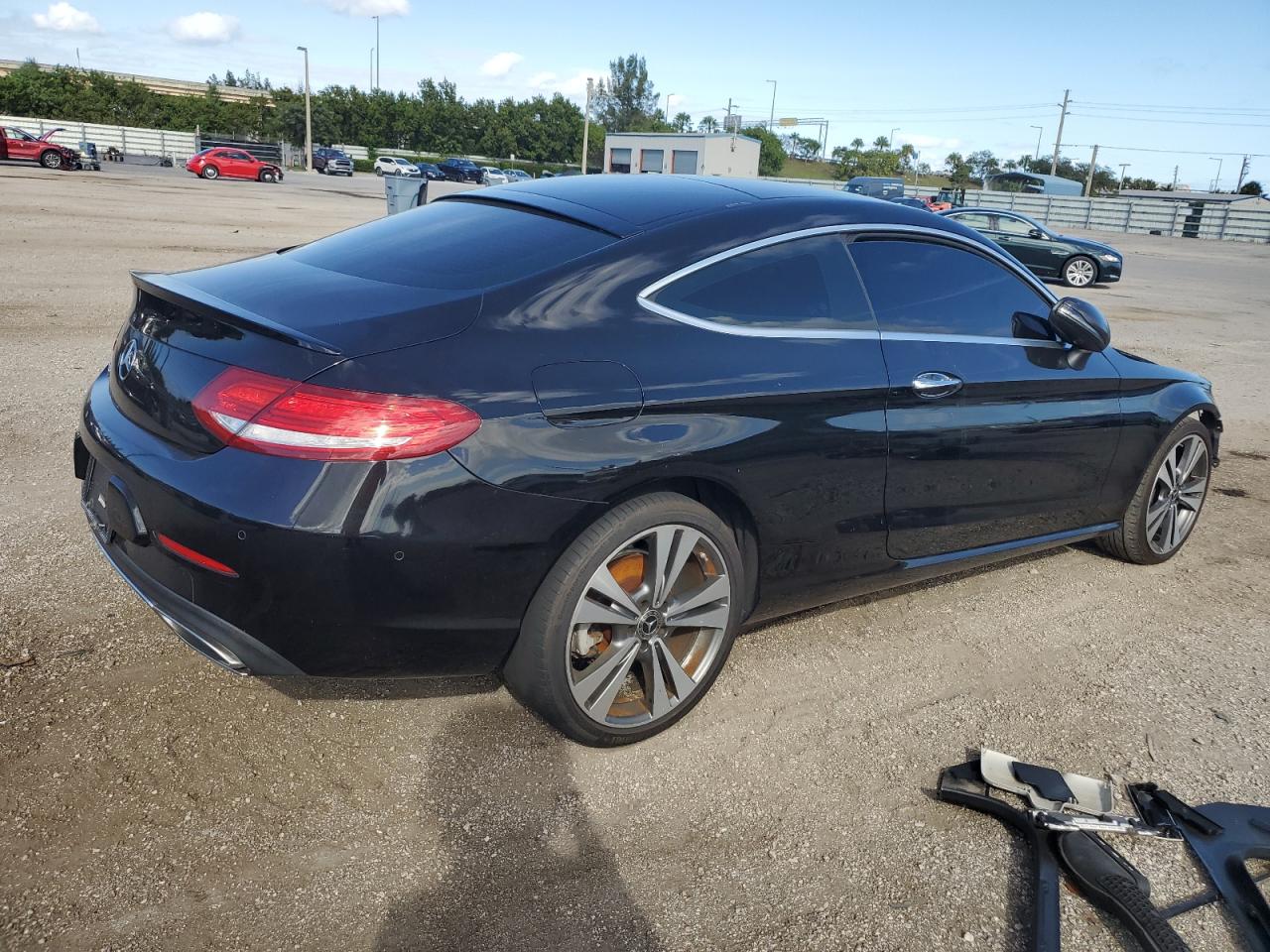 2017 MERCEDES-BENZ C 300 - WDDWJ4JB4HF510493 — photo 3