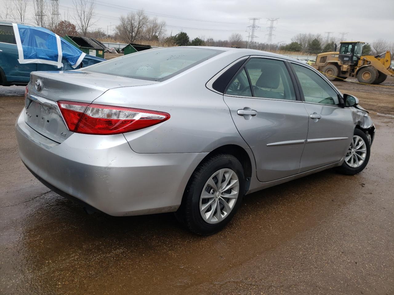 2017 TOYOTA CAMRY LE - 4T1BF1FK5HU377381 — photo 3