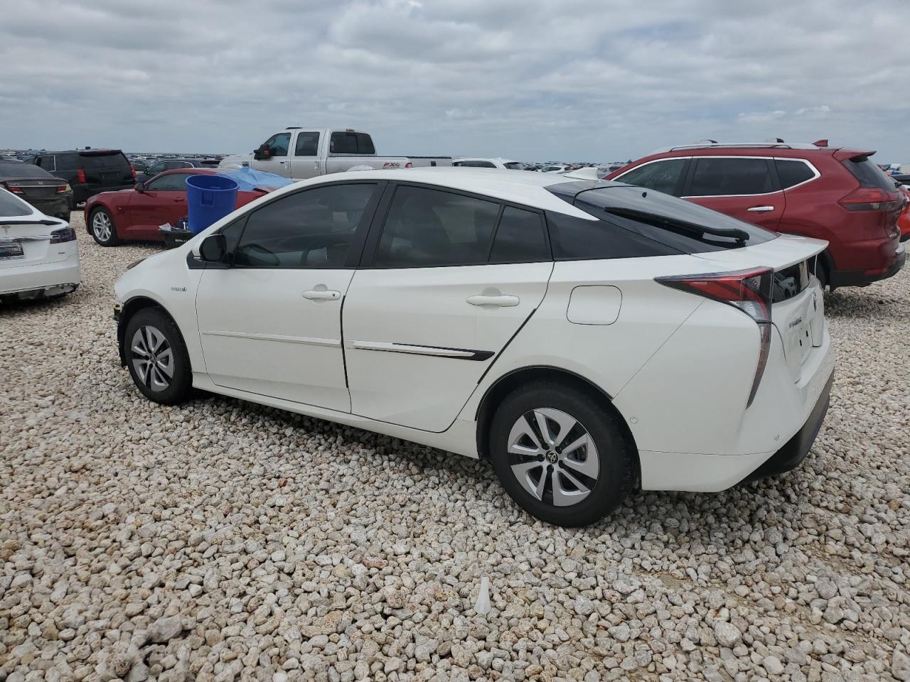2017 TOYOTA PRIUS - JTDKARFU3H3043679 — photo 2