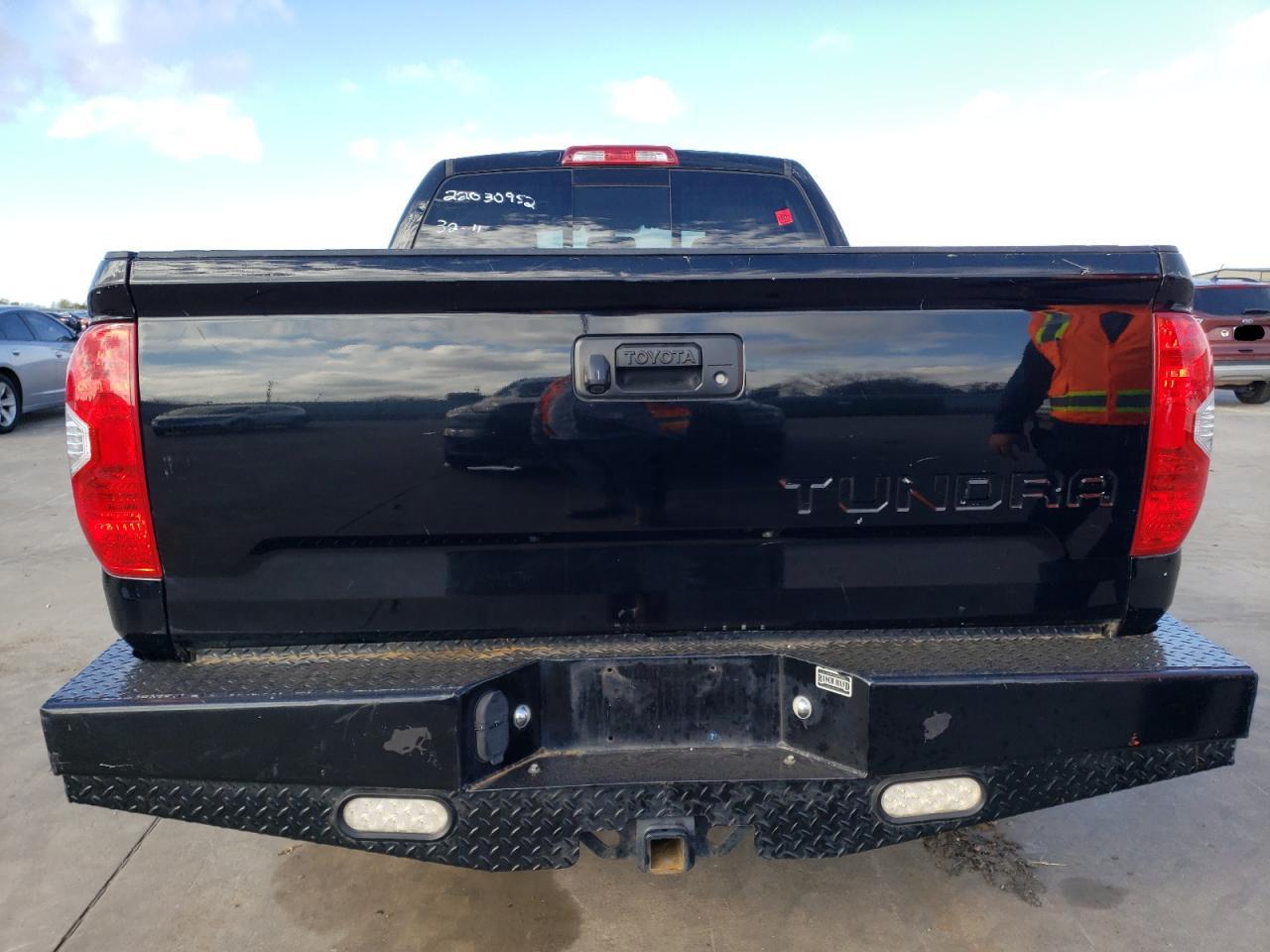 2017 TOYOTA TUNDRA DOU - 5TFRM5F10HX112051 — photo 6