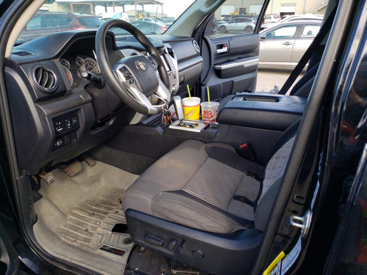 2017 TOYOTA TUNDRA DOU - 5TFRM5F10HX112051 — photo 7