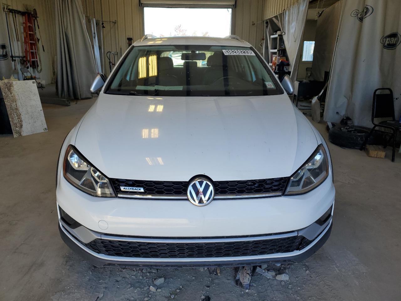 2017 VOLKSWAGEN GOLF ALLTR - 3VWH17AU7HM524150 — photo 5
