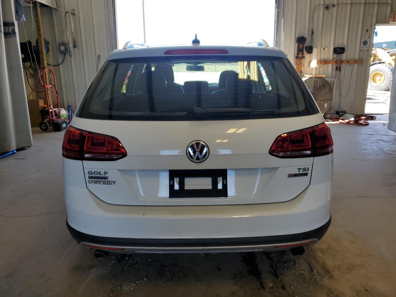 2017 VOLKSWAGEN GOLF ALLTR - 3VWH17AU7HM524150 — photo 6