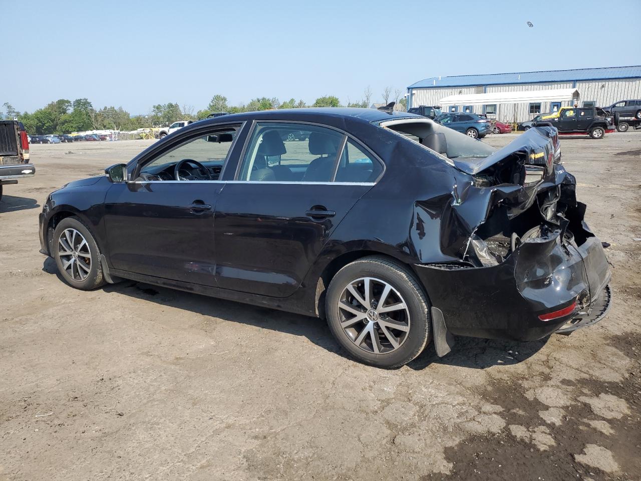 2017 VOLKSWAGEN JETTA SE - 3VWDB7AJ2HM237767 — photo 2