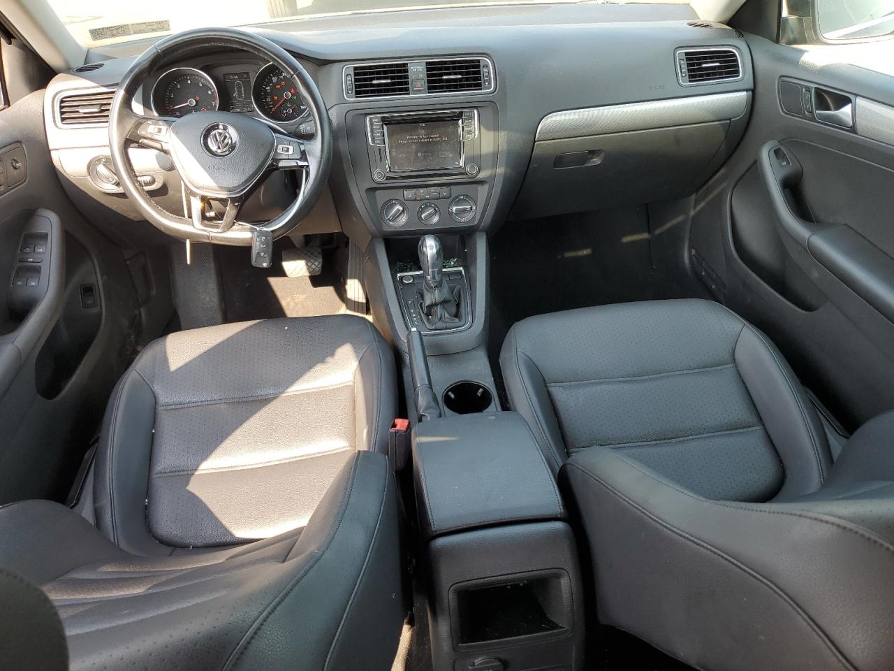 2017 VOLKSWAGEN JETTA SE - 3VWDB7AJ2HM237767 — photo 8