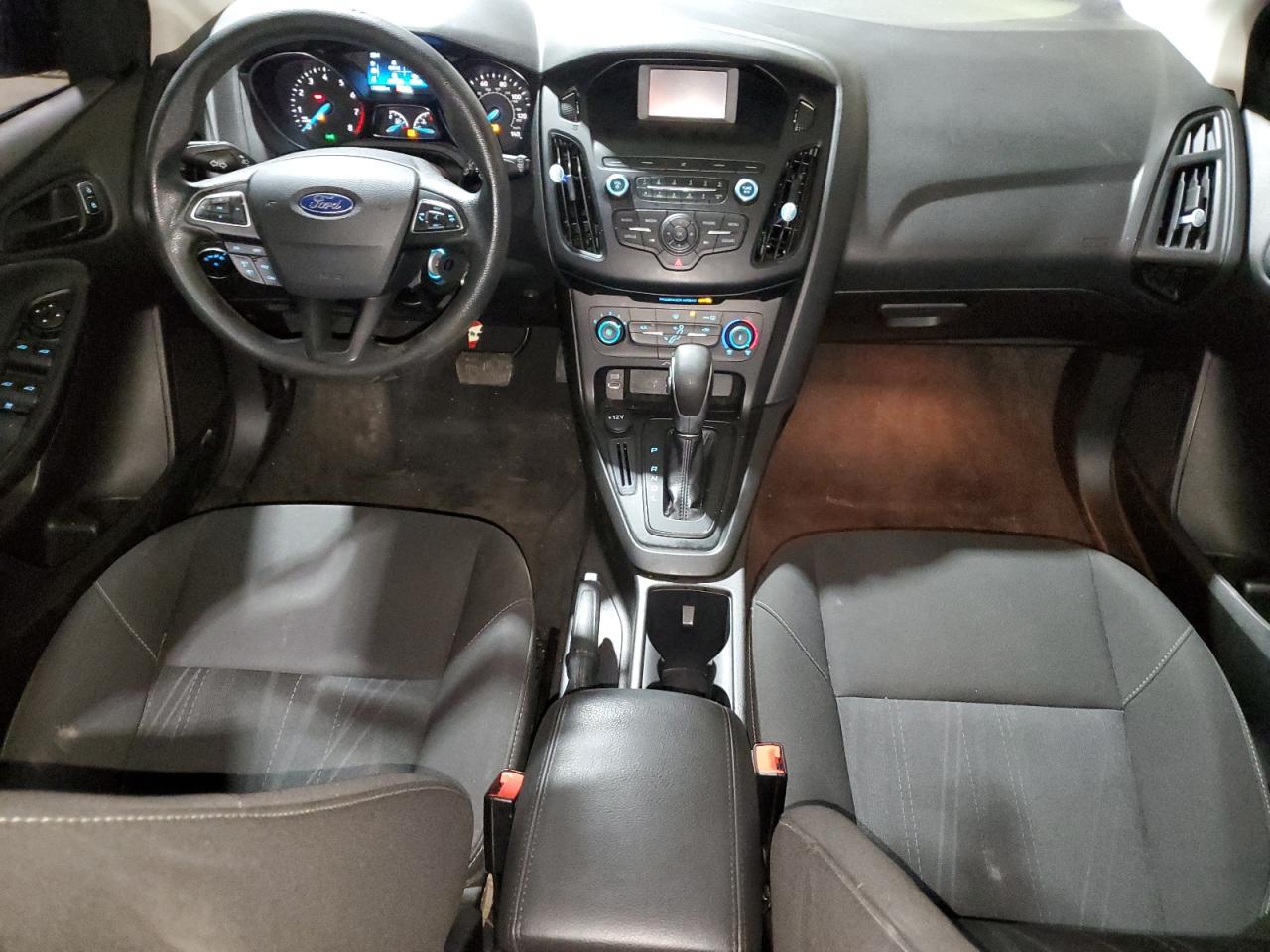 2018 FORD FOCUS SE - 1FADP3K27JL255392 — photo 7