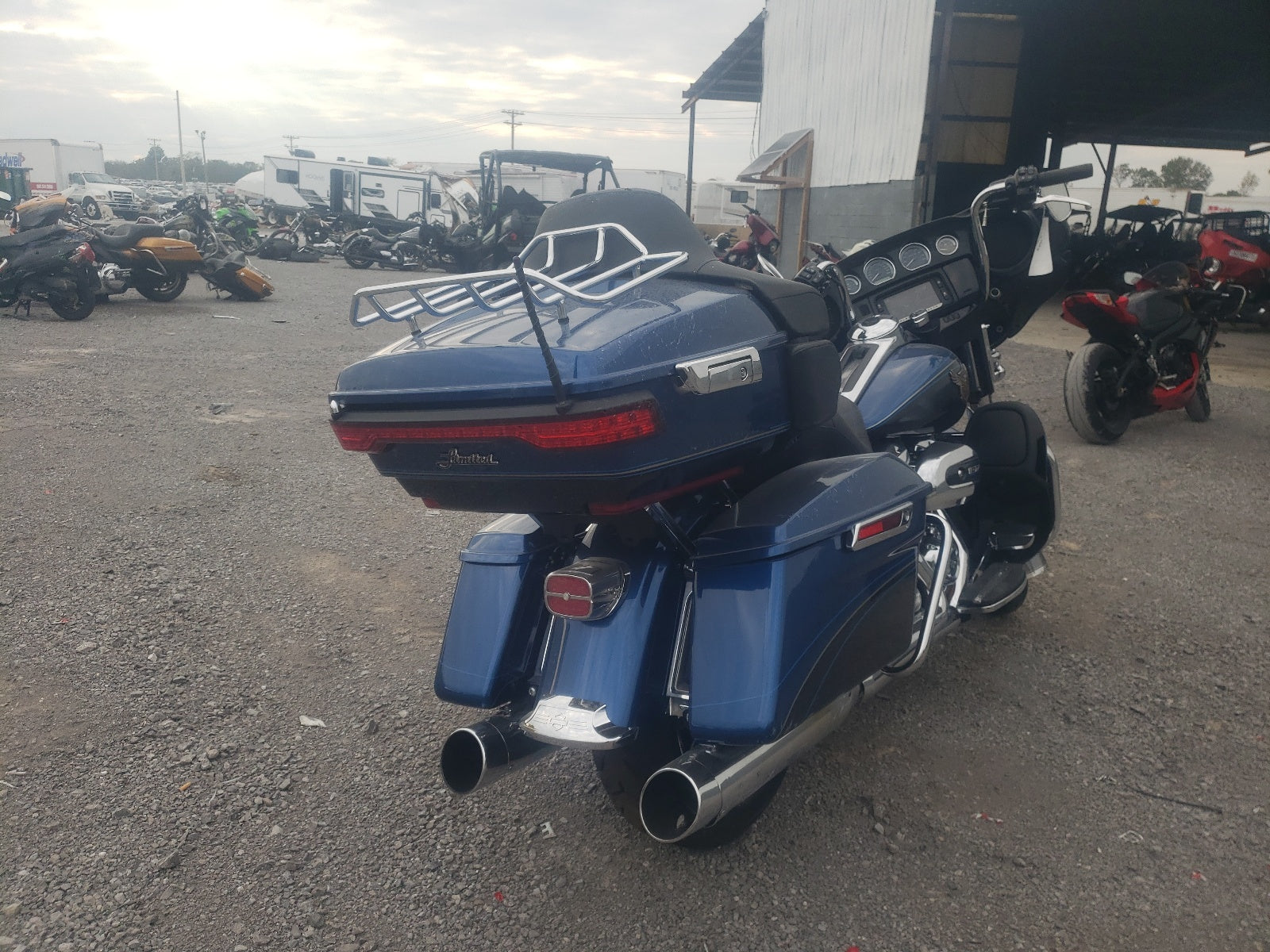 2018 HARLEY-DAVIDSON FLHTK 115T - 1HD1KWD18JB618692 — photo 4