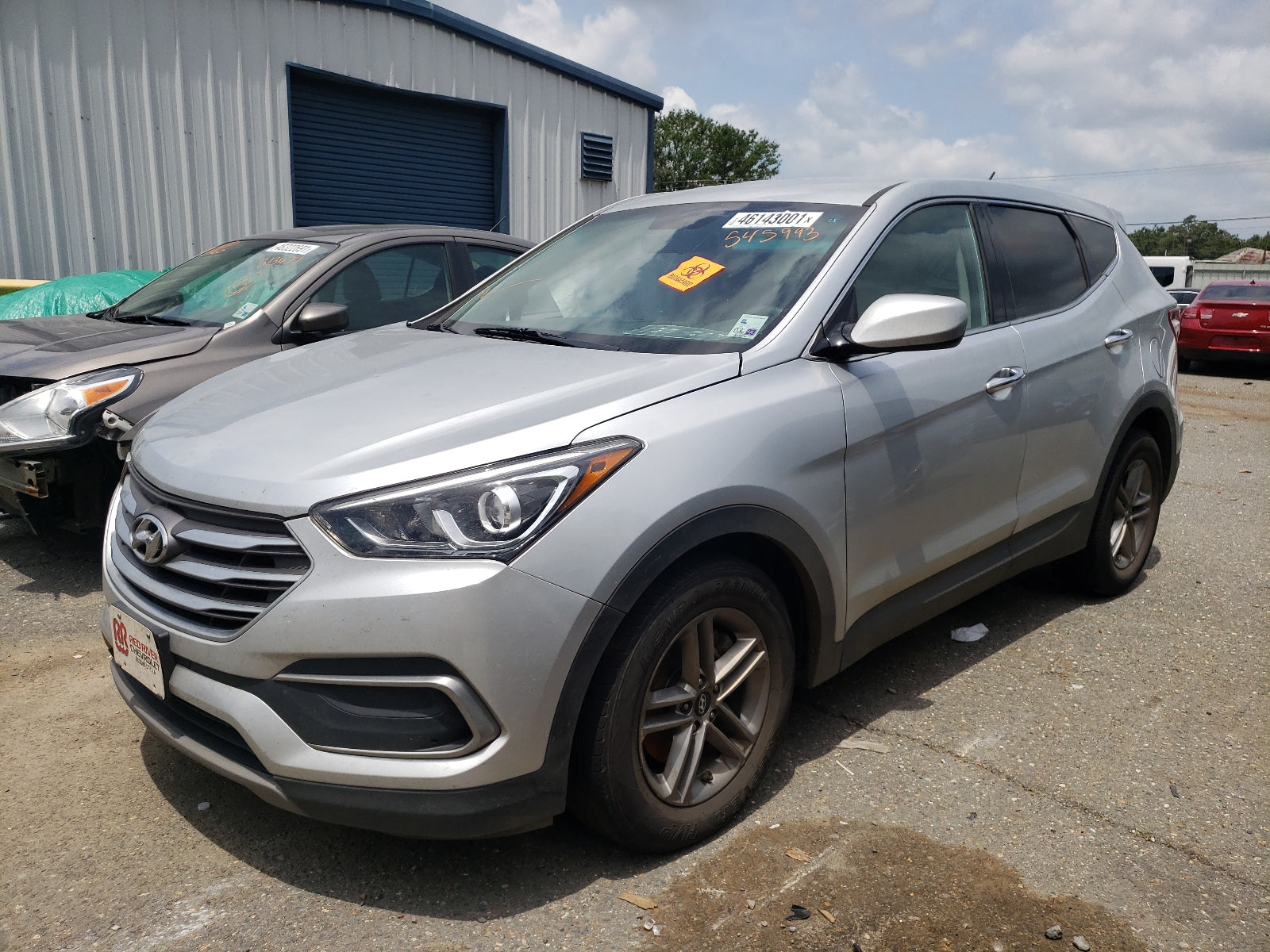 2018 HYUNDAI SANTA FE S - 5XYZTDLBXJG545993 — photo 2
